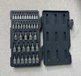 Socket Set Standard Hex/Slot GEARWRENCH 39 Pc. 1/4" & 3/8" Drive Pass-Thru Bit - Image 1