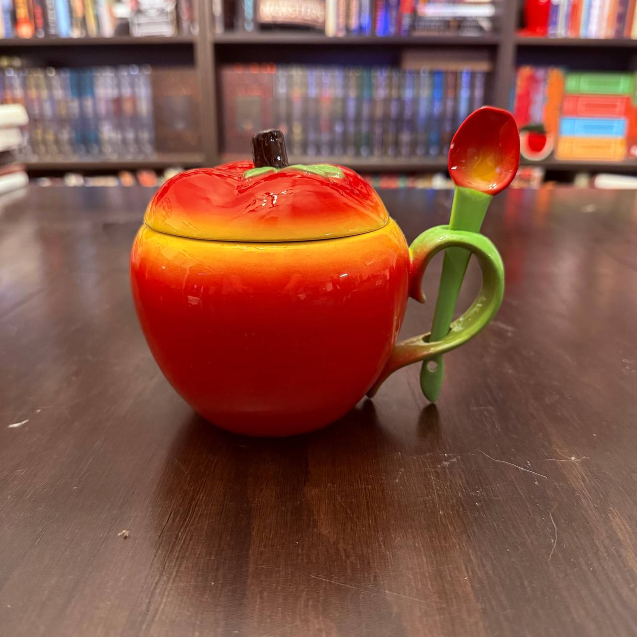 Ceramic Apple Mug with Lid and Spoon