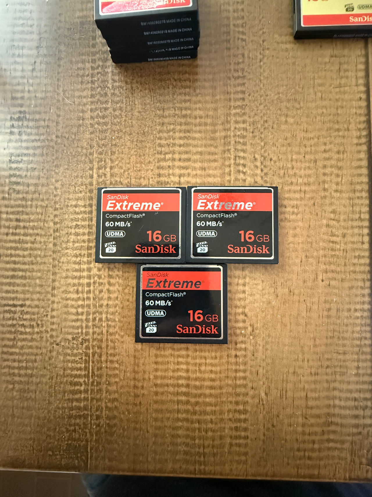 SanDisk Extreme CompactFlash Card x 3