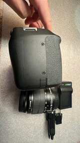 Canon EOS Rebel T7 with 18-55mm Lens - Image 4