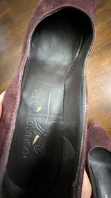 Donald Pliner Suede Pumps Size 6 - Image 5