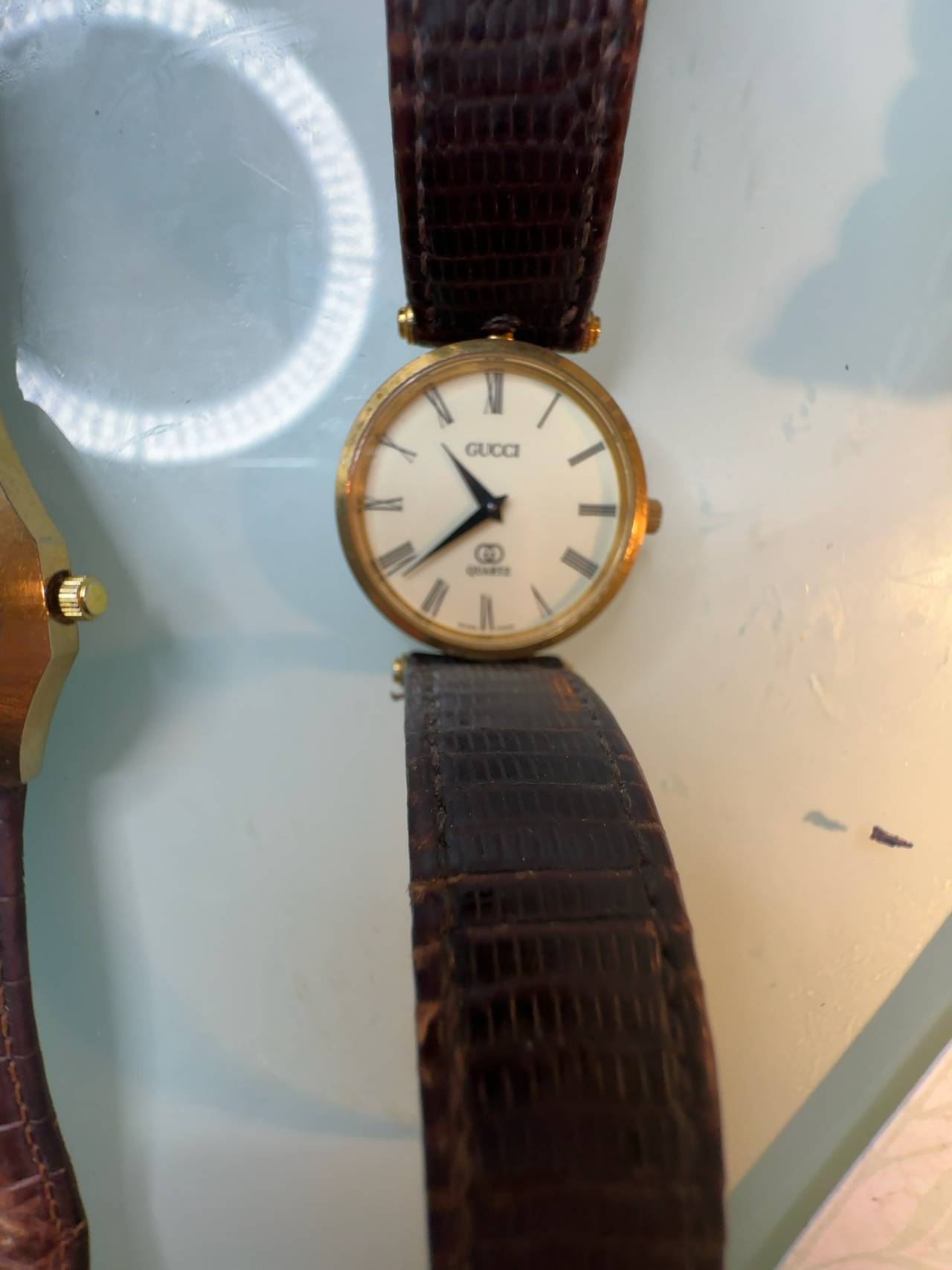 Gucci 2000M Gold-Plated Quartz Watch with Leather Band