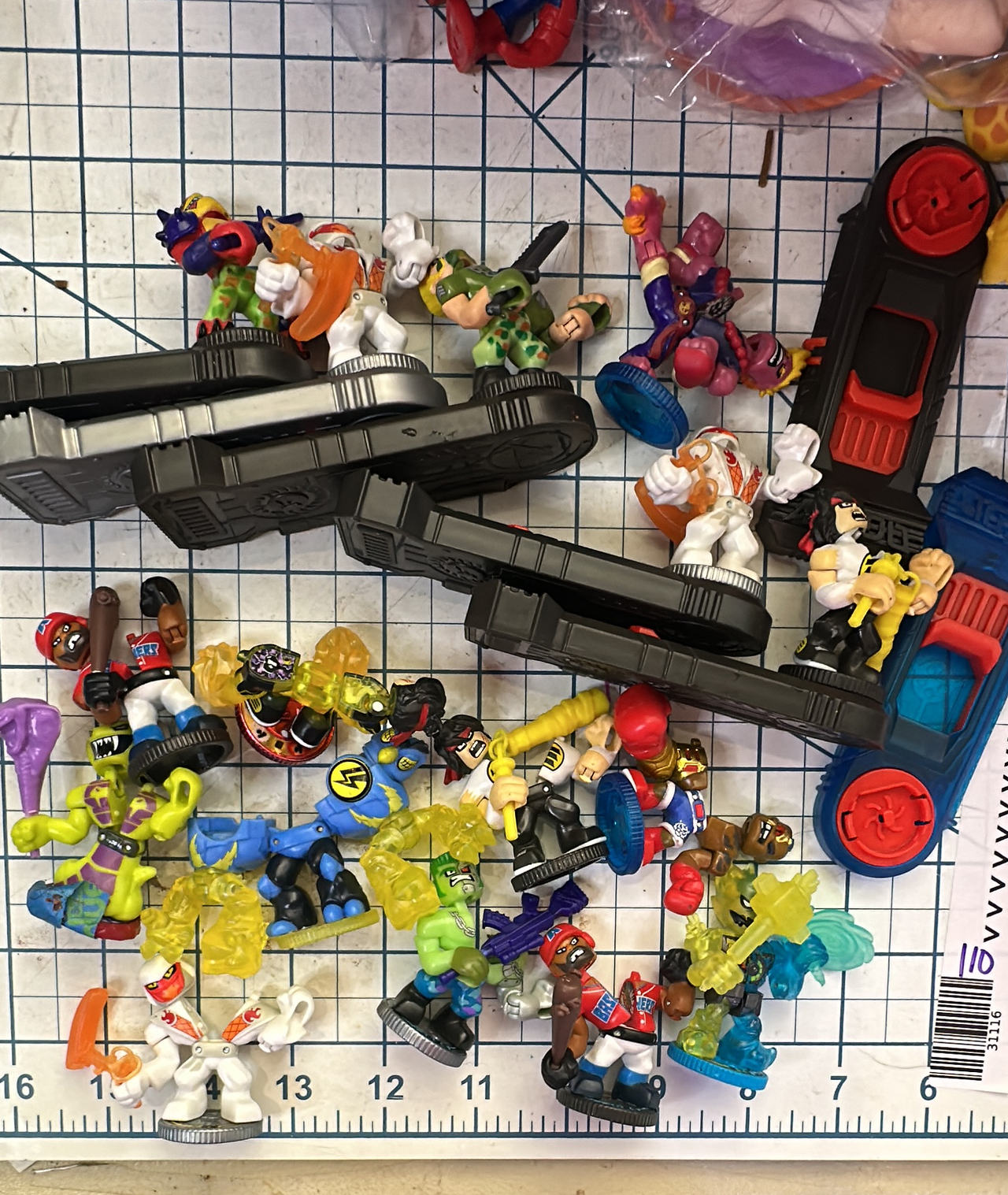 Akedo Ultimate Arcade Warriors Figures and Controllers Lot