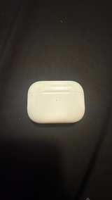 Apple AirPods Pro (1st Generation) - Image 4