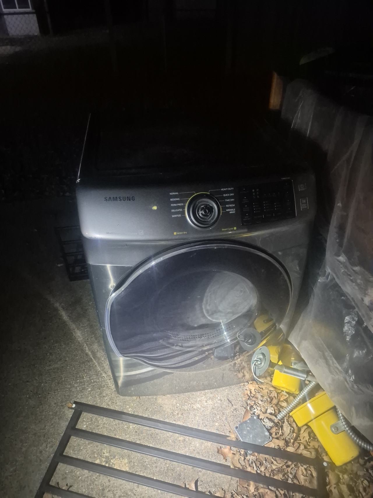 Samsung Front Load Steam Dryer with Sensor Dry
