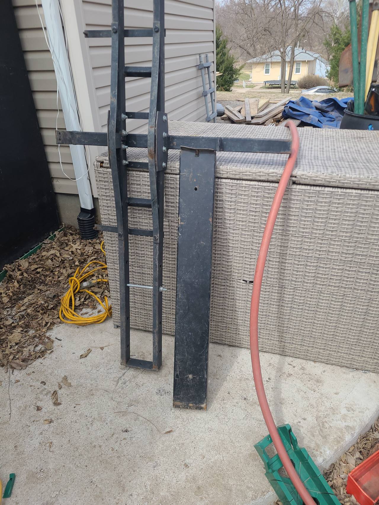 Hitch Mount Dirt Bike Carrier