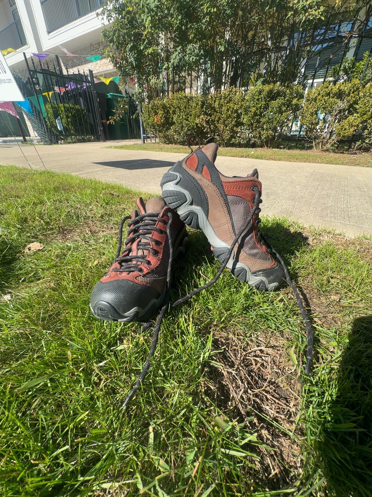 Oboz Firebrand II Low Waterproof Hiking Shoes - Earth