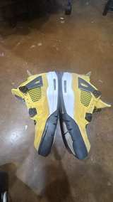 Air Jordan 4 Retro Lightning - Image 2