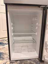 Midea 4.5 Cu. Ft. Double Door Refrigerator - Image 3