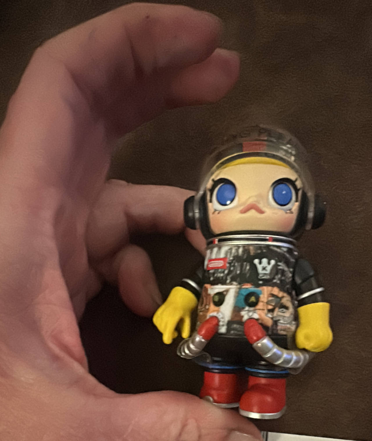 Pop Mart Mega Space Molly 100% Series 1 Water. Collectible figure 102