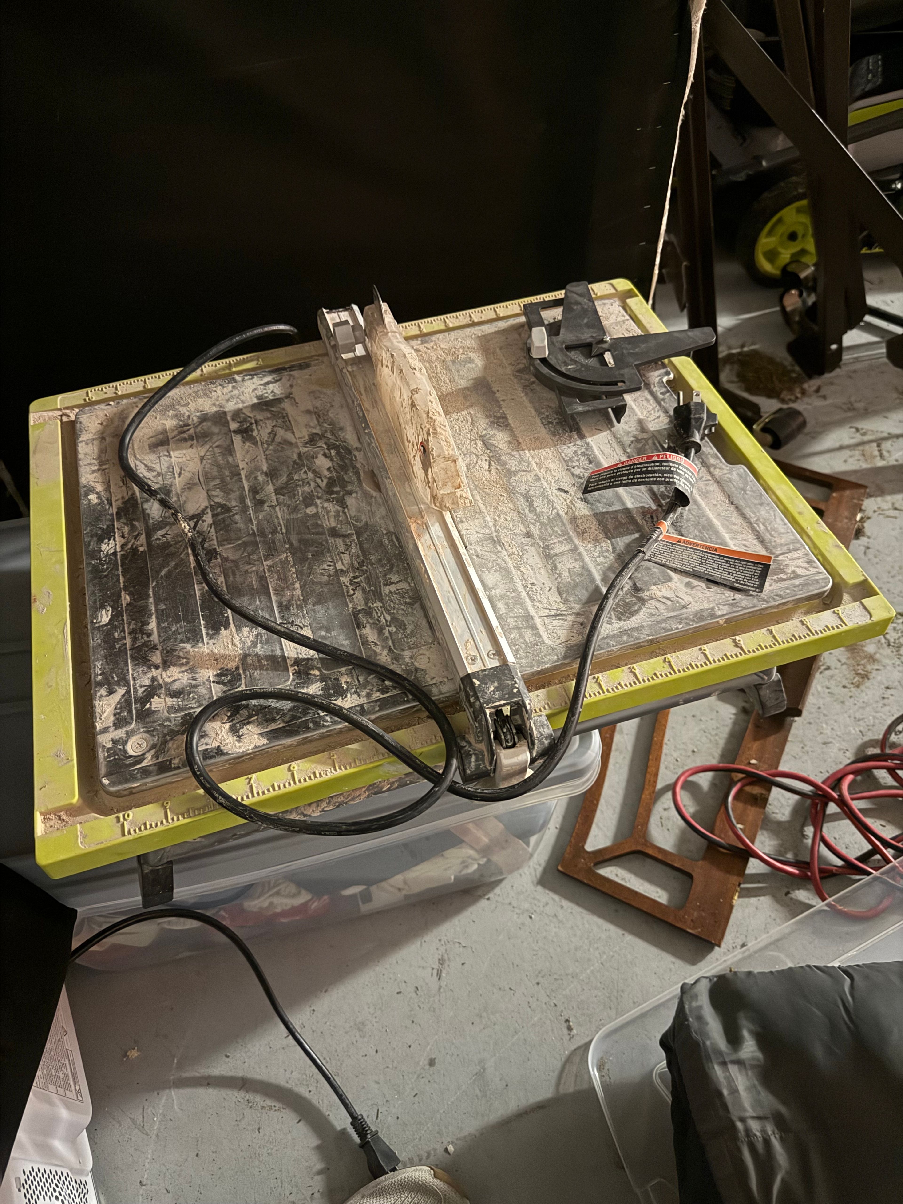 Ryobi 7" Tabletop Wet Tile Saw with Water Tray - Image 2