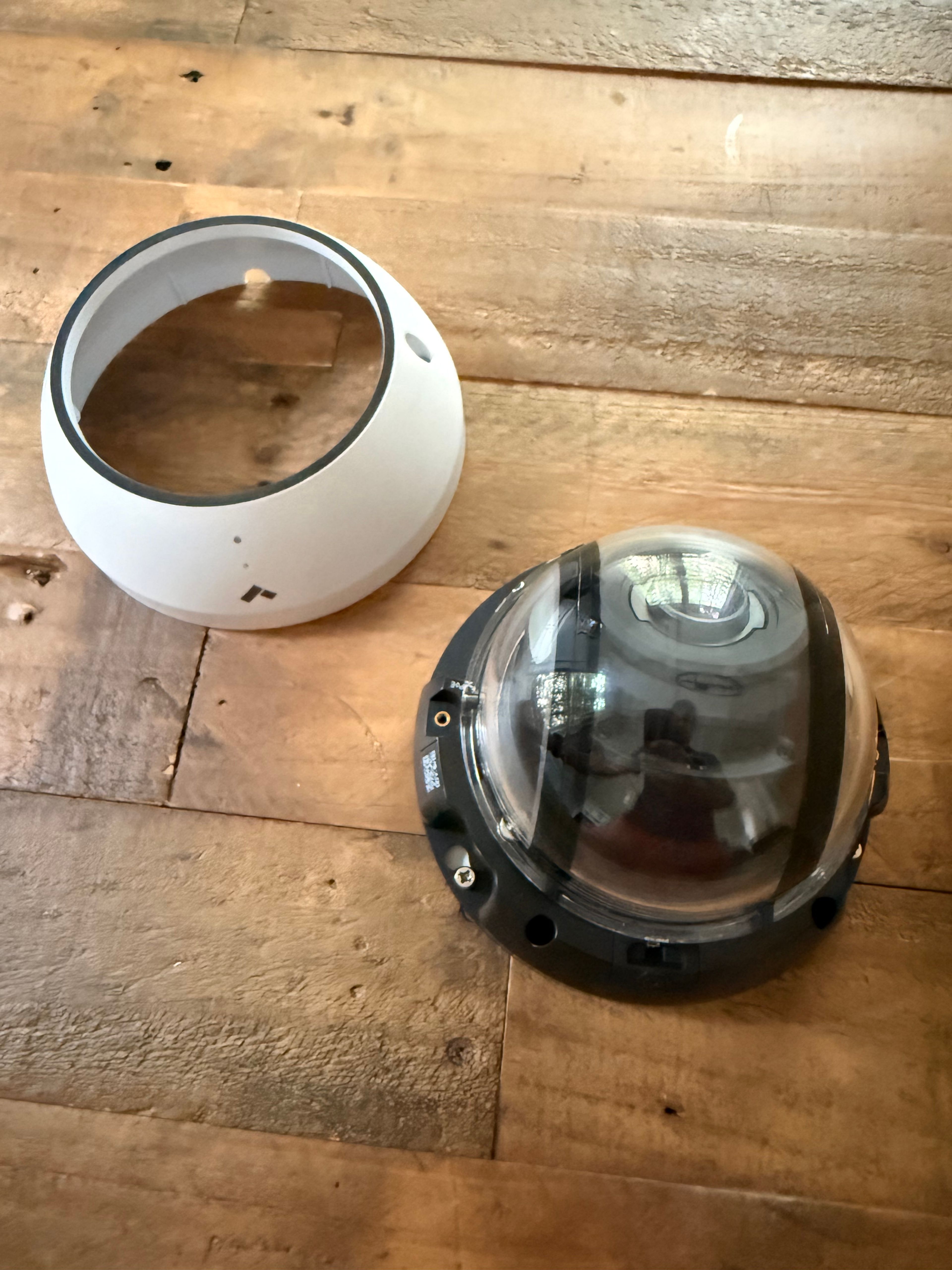 Verkada D62 Indoor Dome Camera - Image 3