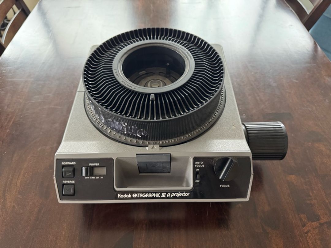 Kodak Ektagraphic III Carousel Slide Projector