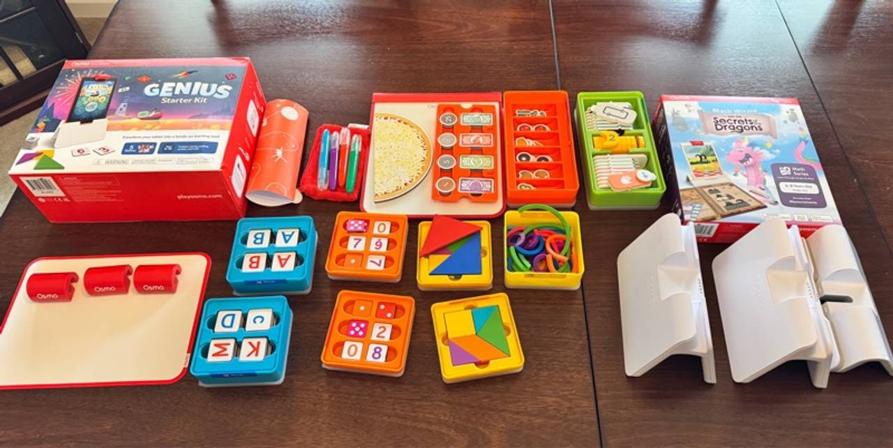 Osmo Genius Starter Kit  and 8 games for iPad & iPhone and Kindle
