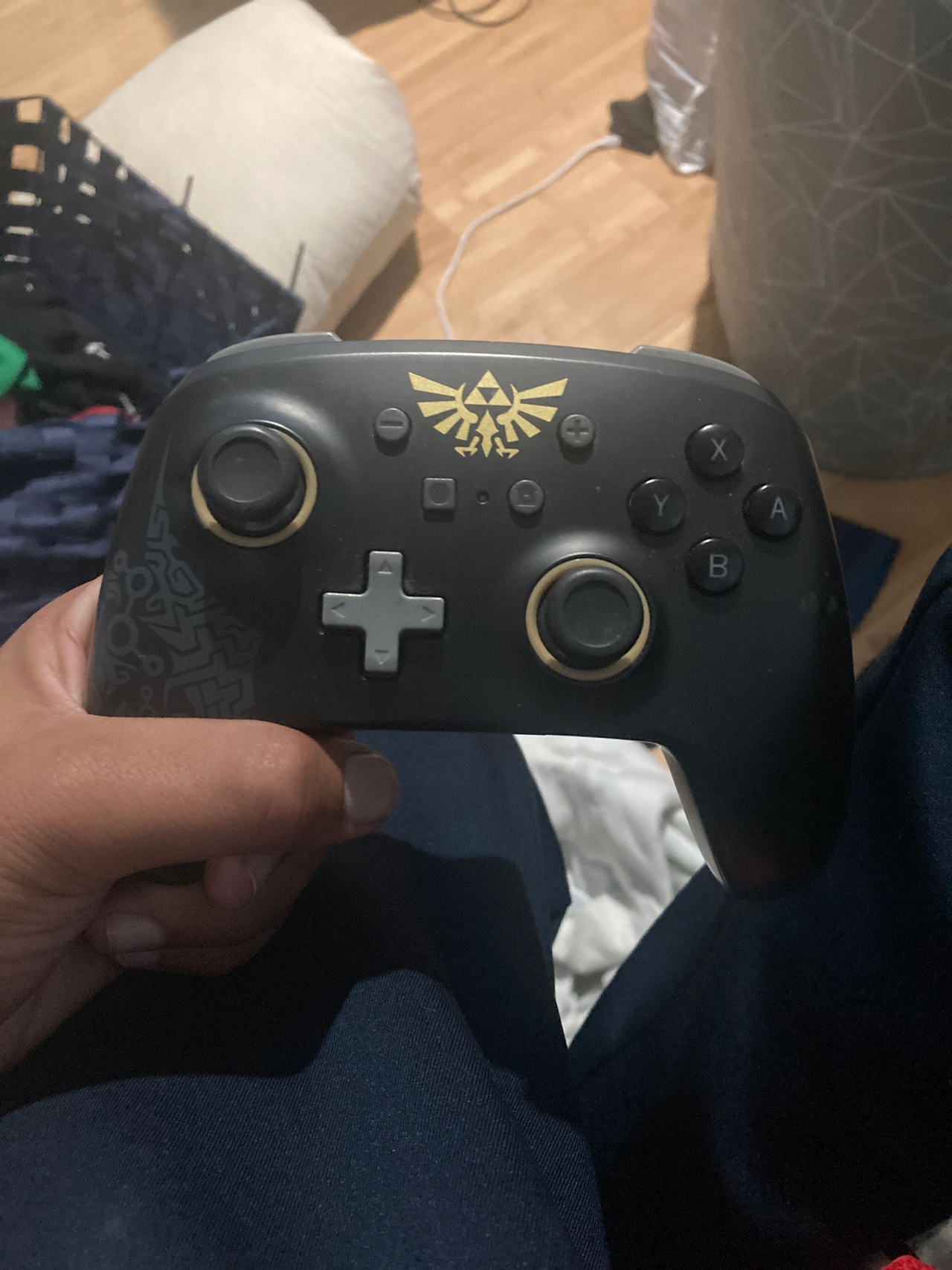 Nintendo Switch Pro Controller - The Legend of Zelda: Breath of the Wild Edition