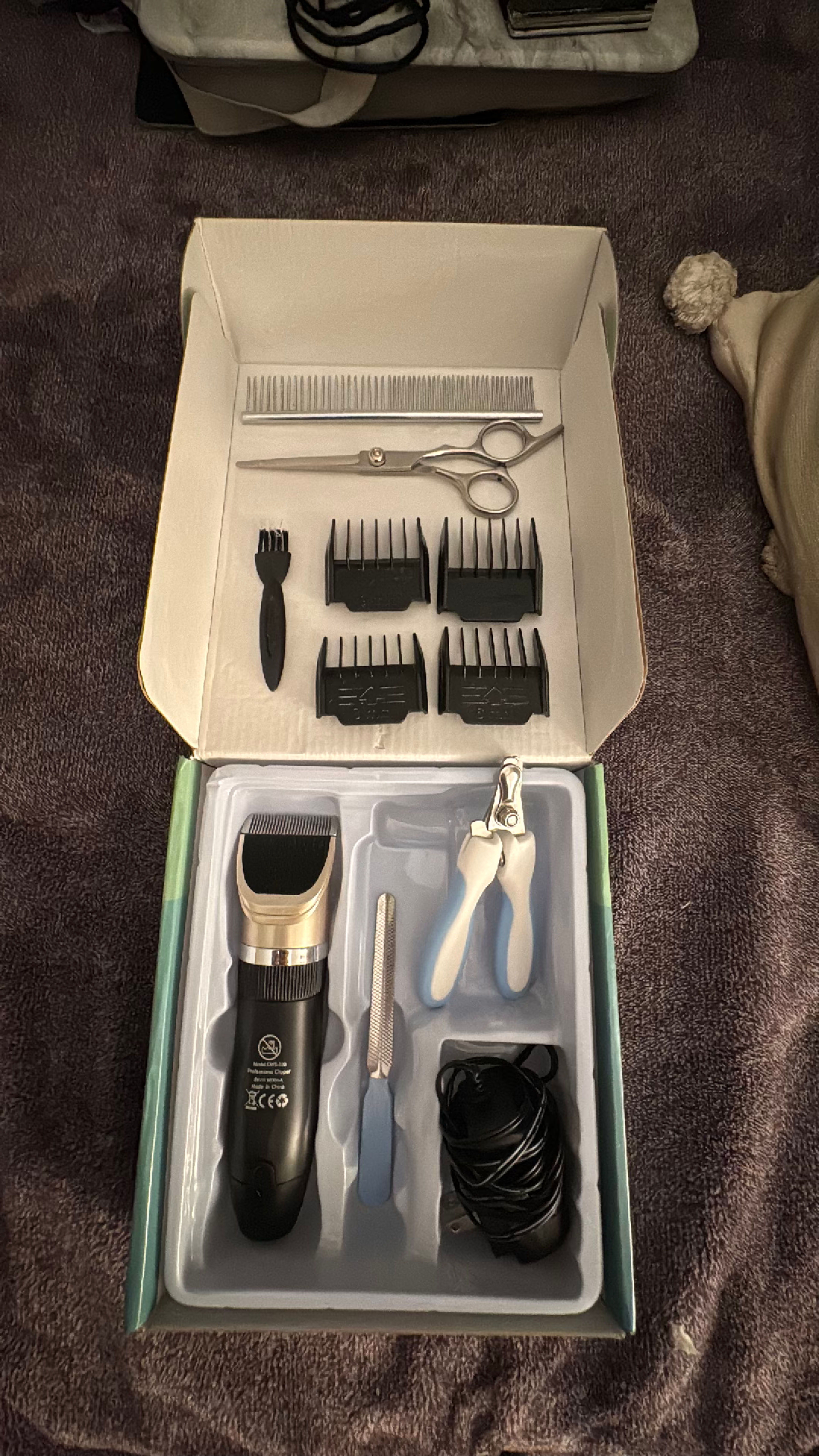 Ceenwes Professional Rechargeable Pet Hair Clipper & Nail Set - Image 2