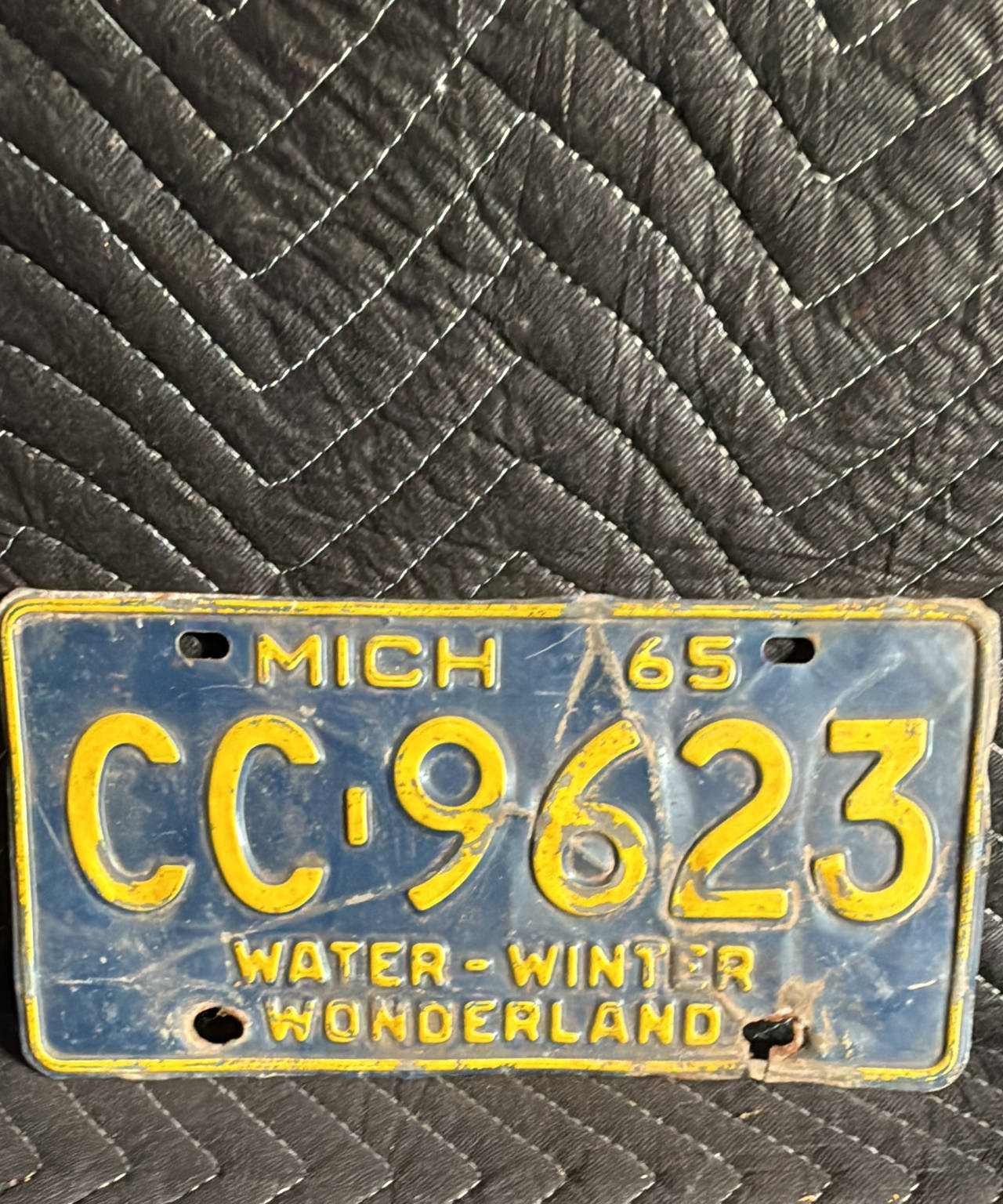 1965 Michigan License Plate CC-9623