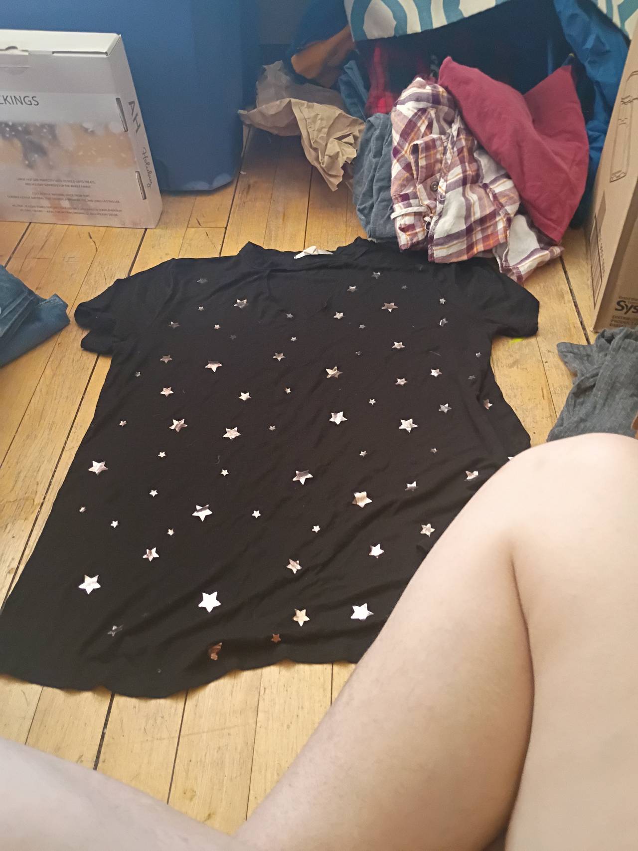 H&M Divided Star Print Cut-out T-Shirt
