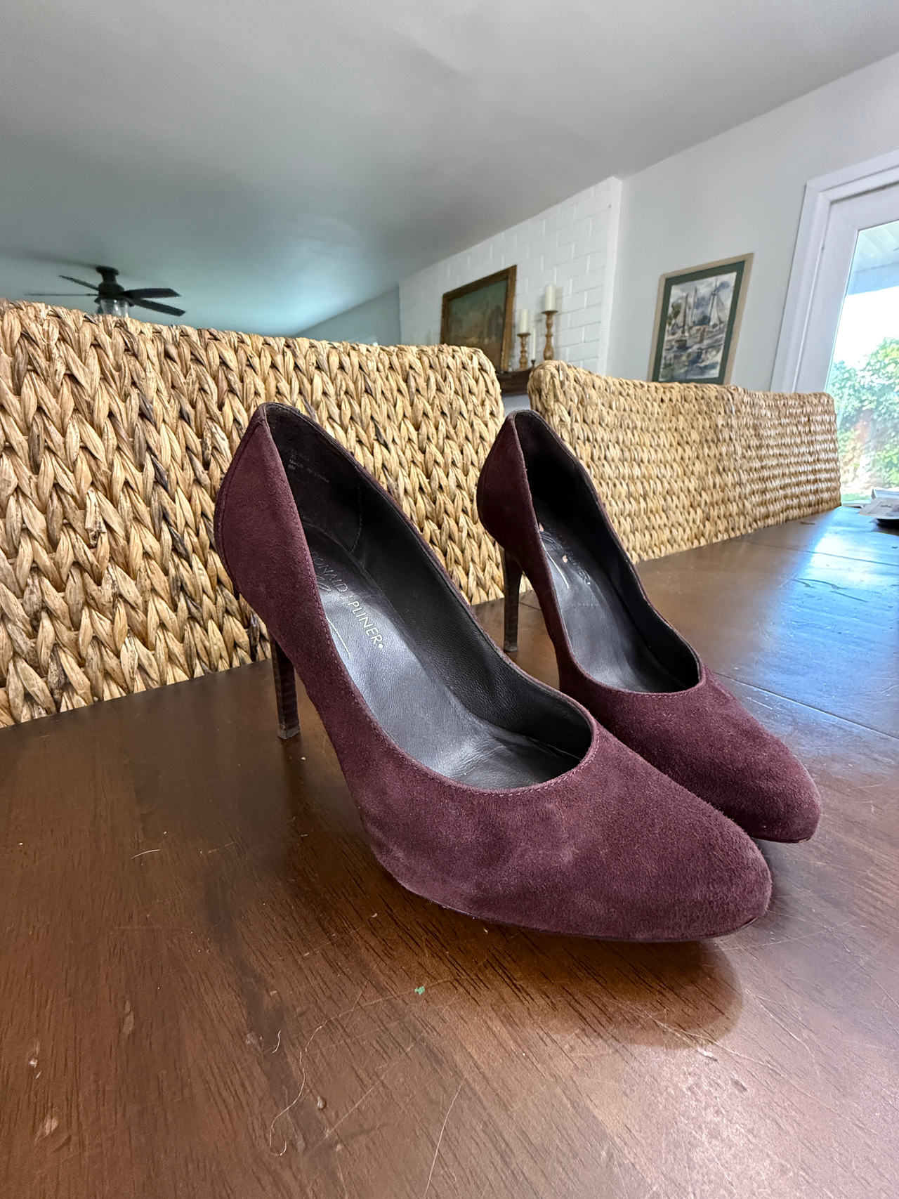 Donald Pliner Suede Pumps Size 6