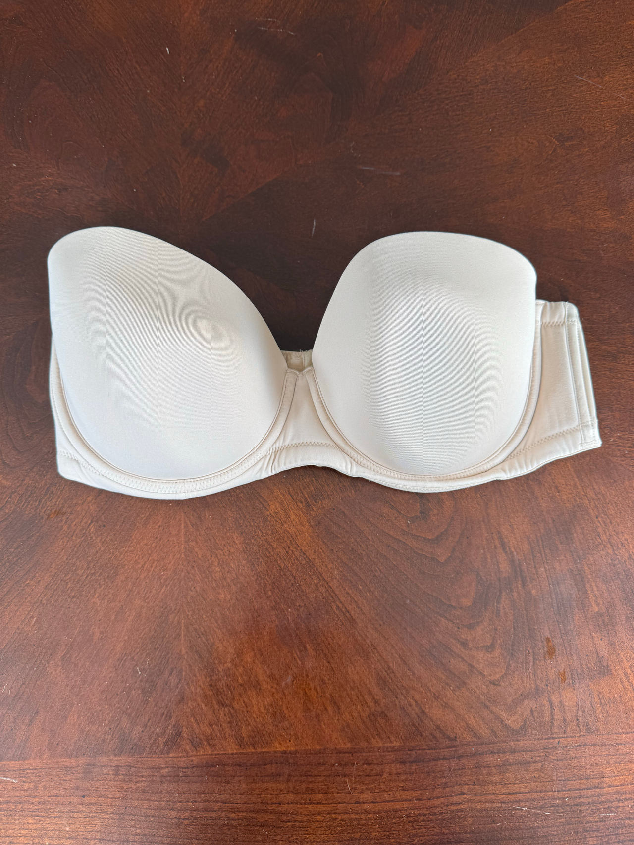 Wacoal strapless bra light beige size 38 DD