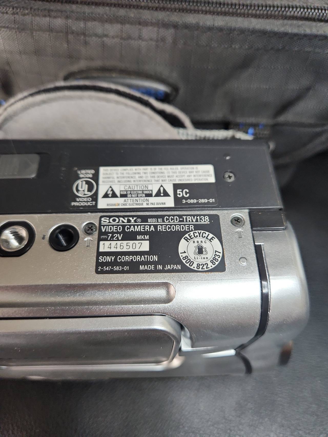 Sony Handycam CCD-TRV138 Video Hi8 Camcorder