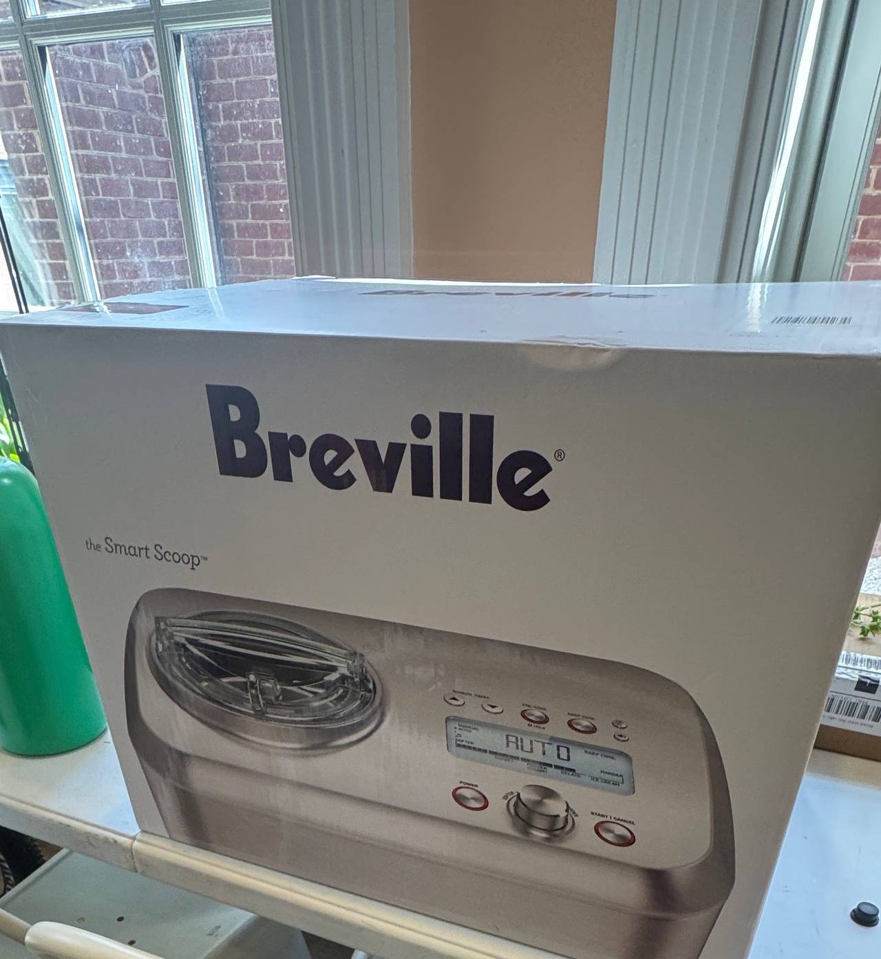Breville the Smart Scoop Ice Cream Maker