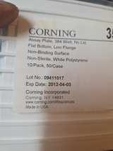 Corning 3574 384-Well White Flat Bottom Polystyrene NBS Microplate - Image 1