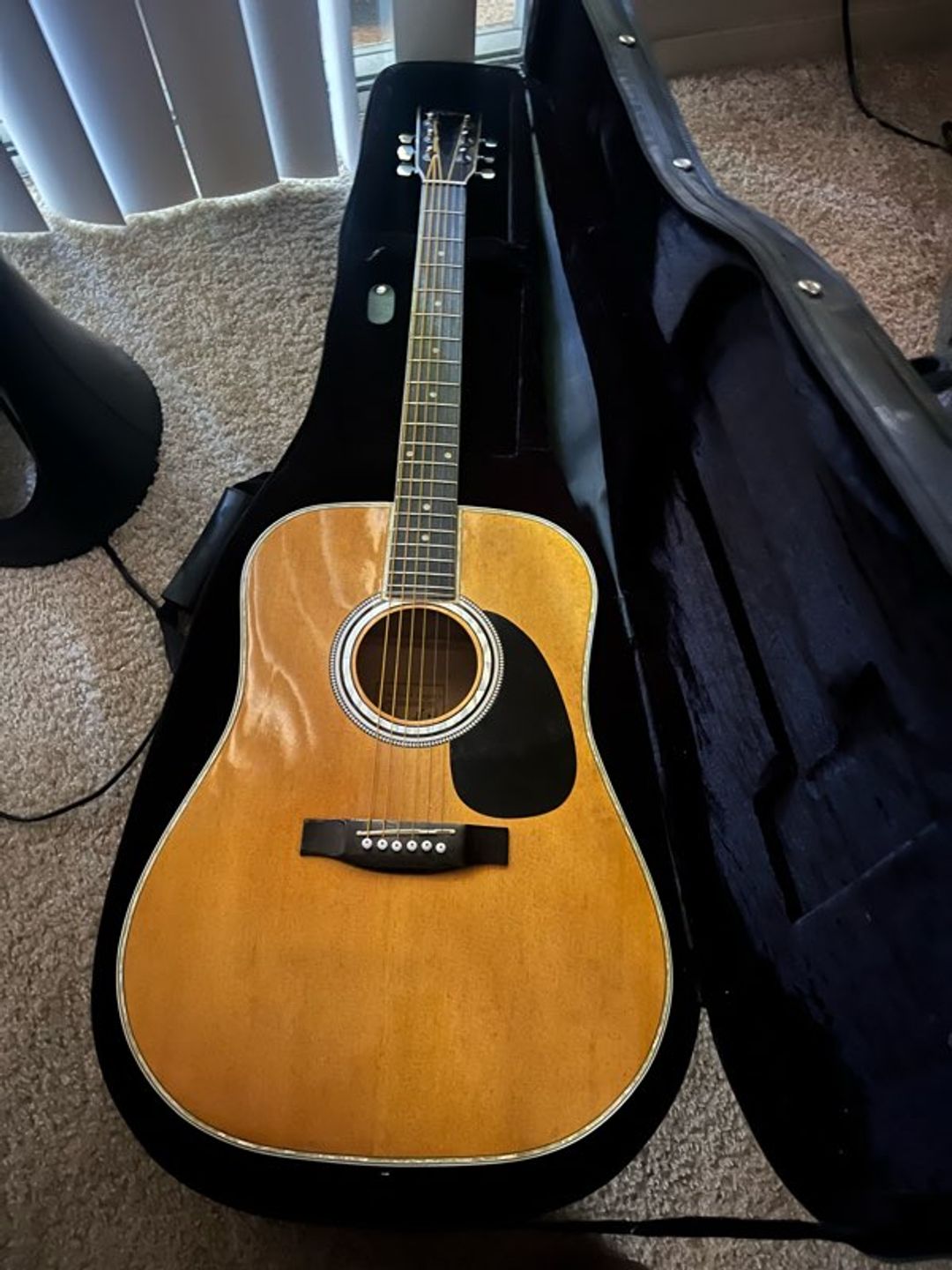 Esteban American legacy Al-100 acoustic electric guitar 
