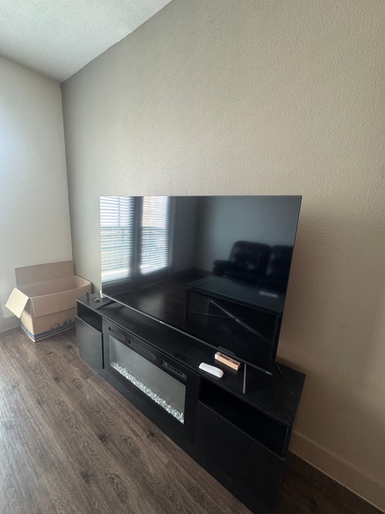 Flat Screen LED TV