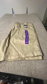 Banana Republic Men's 9" Classic Stretch Chino Short - Image 2