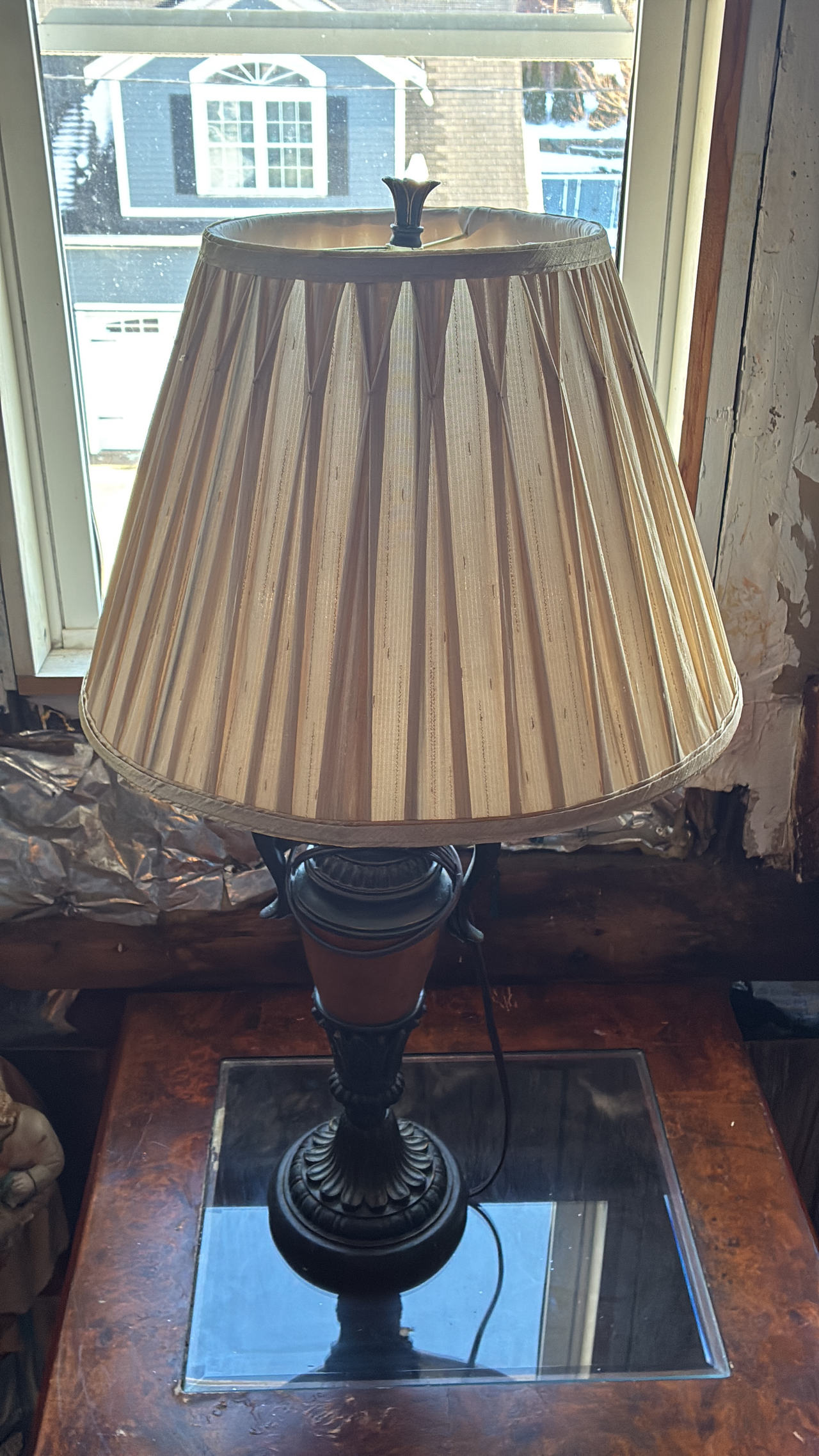 Pair of Vintage Traditional Ornate Table Lamps