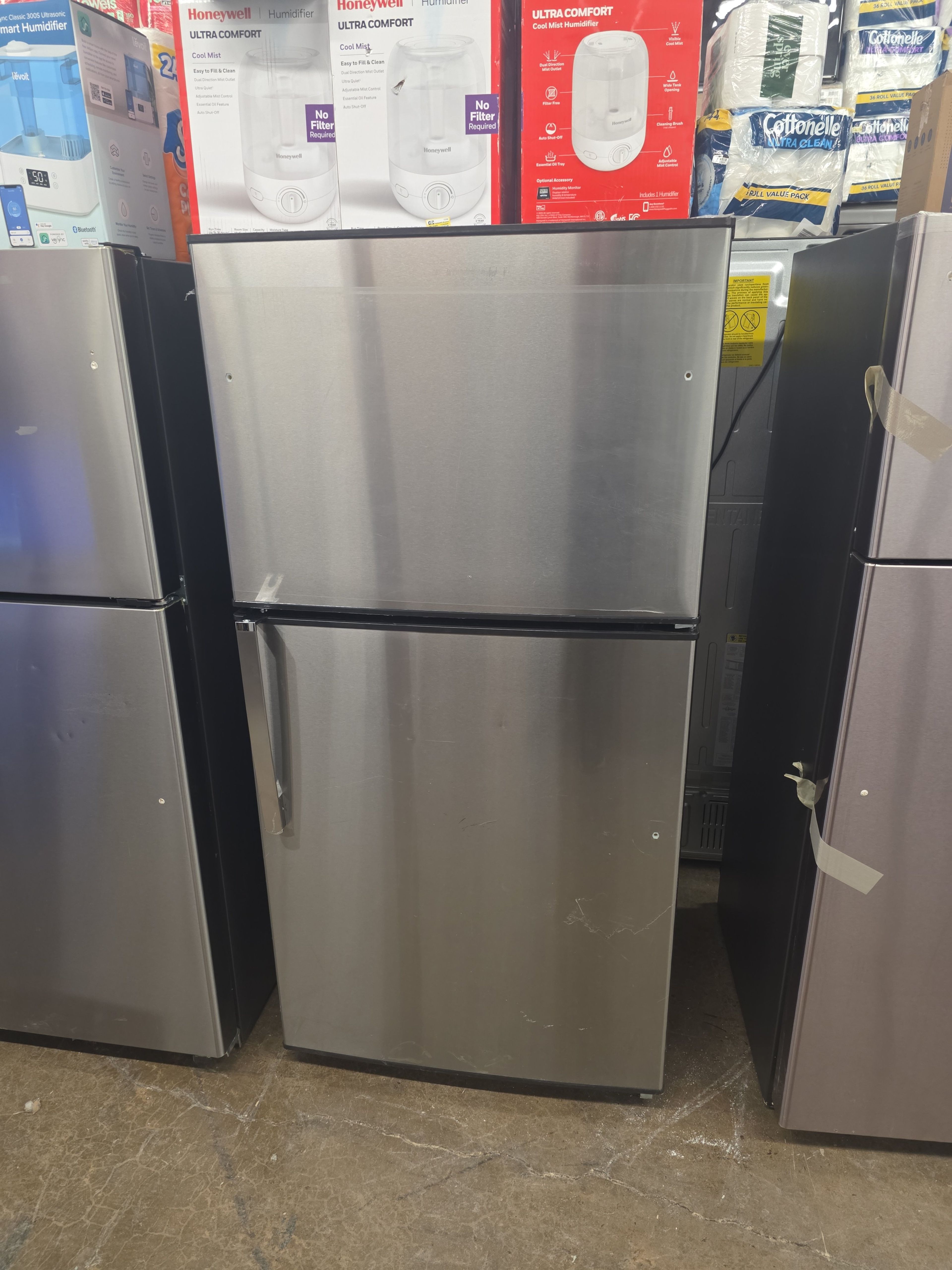 Whirlpool Top-Freezer Refrigerator - Image 2