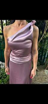 One-Shoulder Satin Evening Gown - Image 3