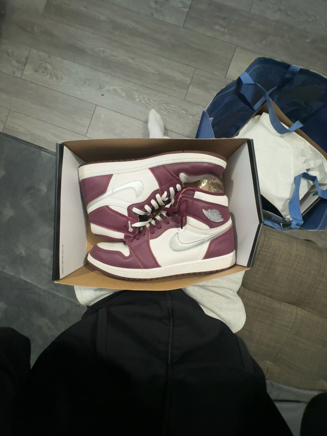 Nike Air Jordan 1 Retro High OG Bordeaux