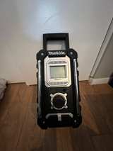 Makita Job Site Radio - Image 1