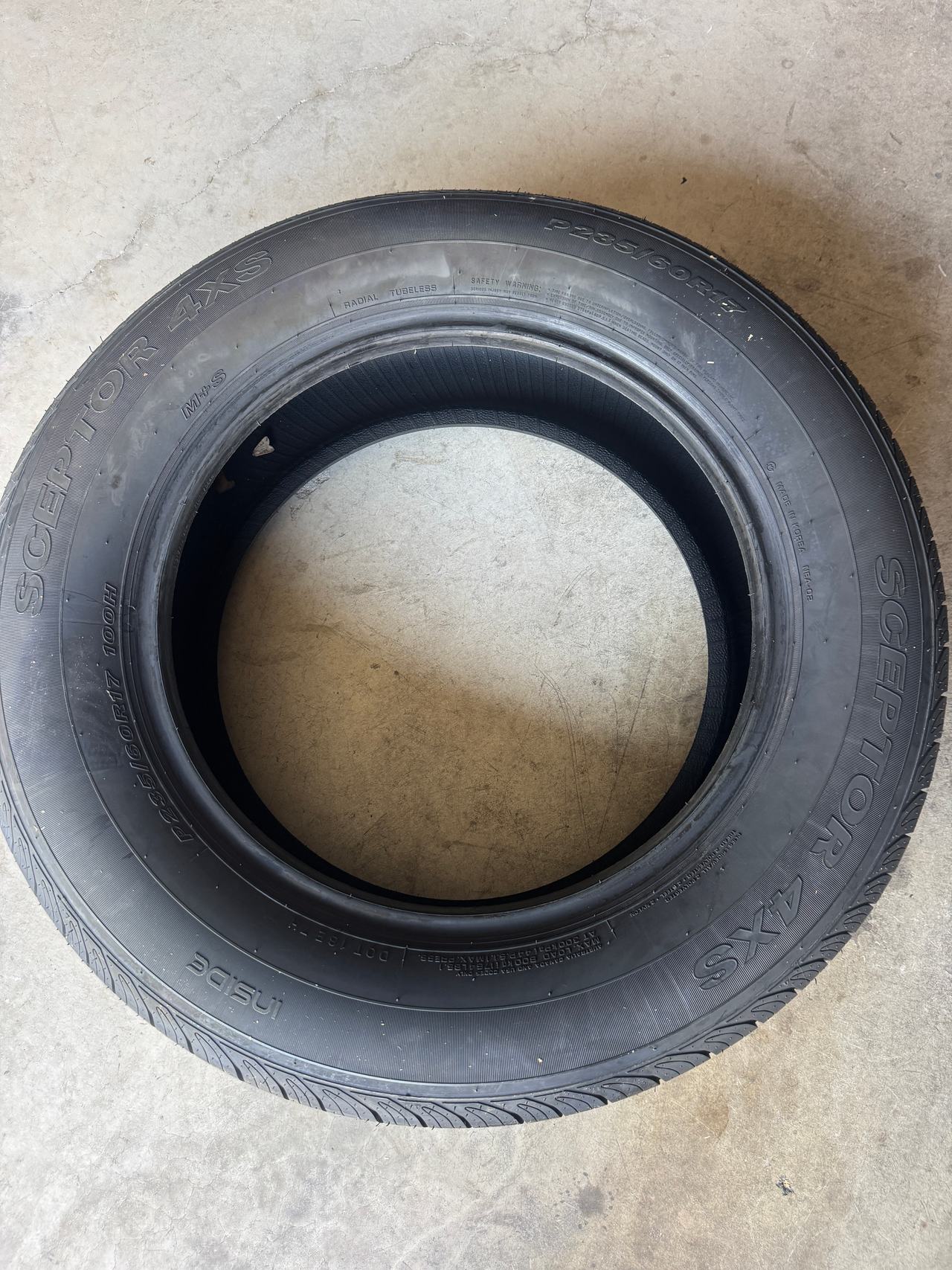 P235/60R17 Passenger Car Tire