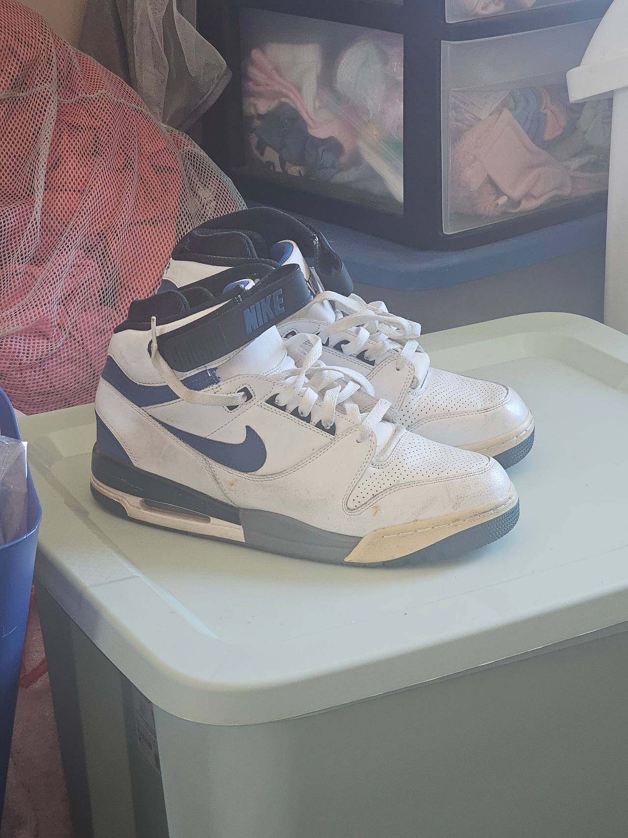 Nike Air Revolution Size 10.5