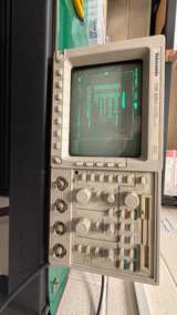Tektronix TDS 420A Four Channel Digitizing Oscilloscope - Image 3