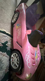 Disney Princess Dodge Viper Ride-On Car - Image 2