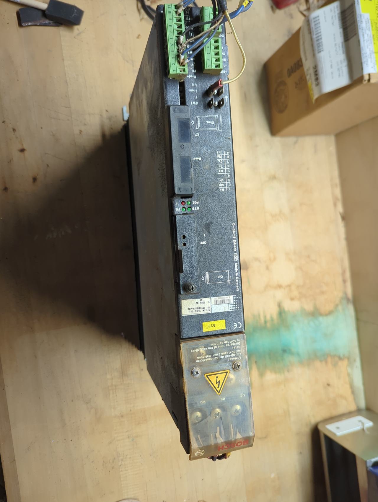 Bosch Rexroth Indramat SM 10/20-TC1 Servo Drive