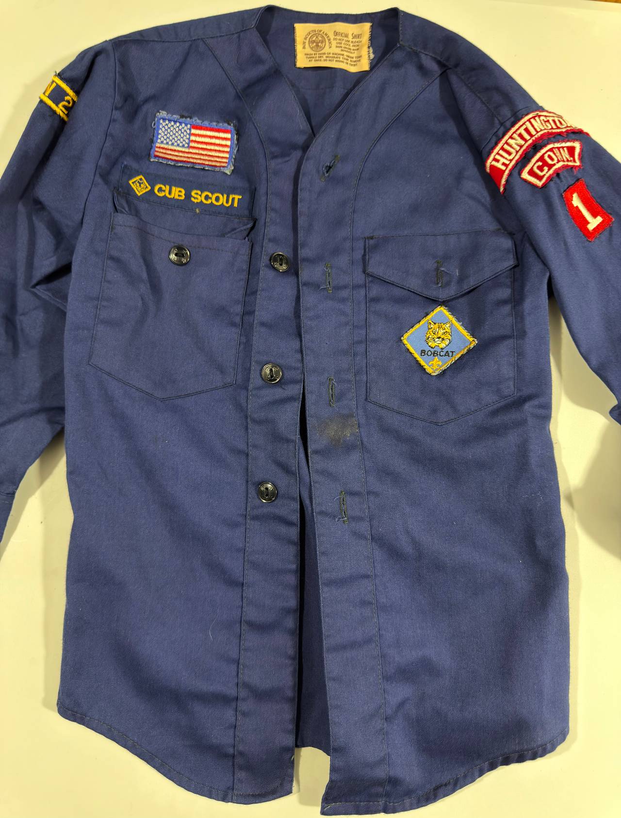 Vintage Cub Scout Shirt BSA Huntington Council Connecticut Bobcat Patch