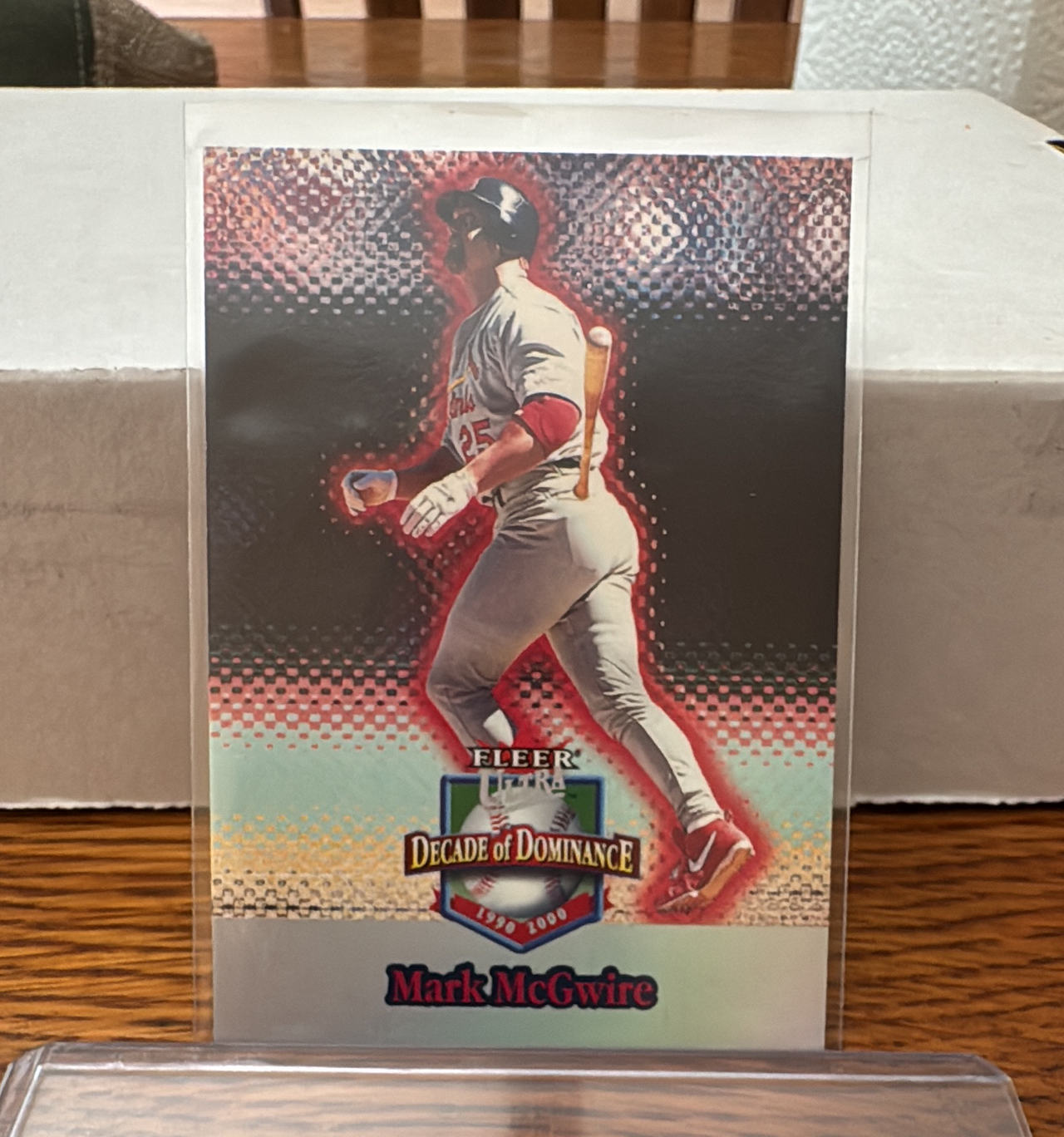 2000 Fleer Ultra Decade of Dominance Mark McGwire #10DD