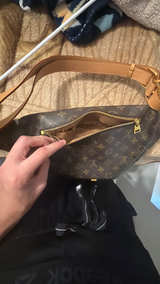 Louis Vuitton Bumbag Monogram Canvas - Image 2