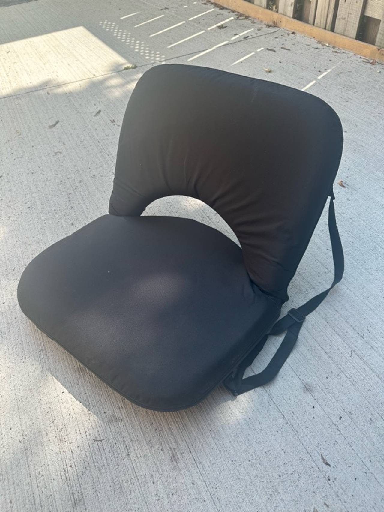 bonVIVO Easy Smart Floor Cushion Foldable Japanese Chair
