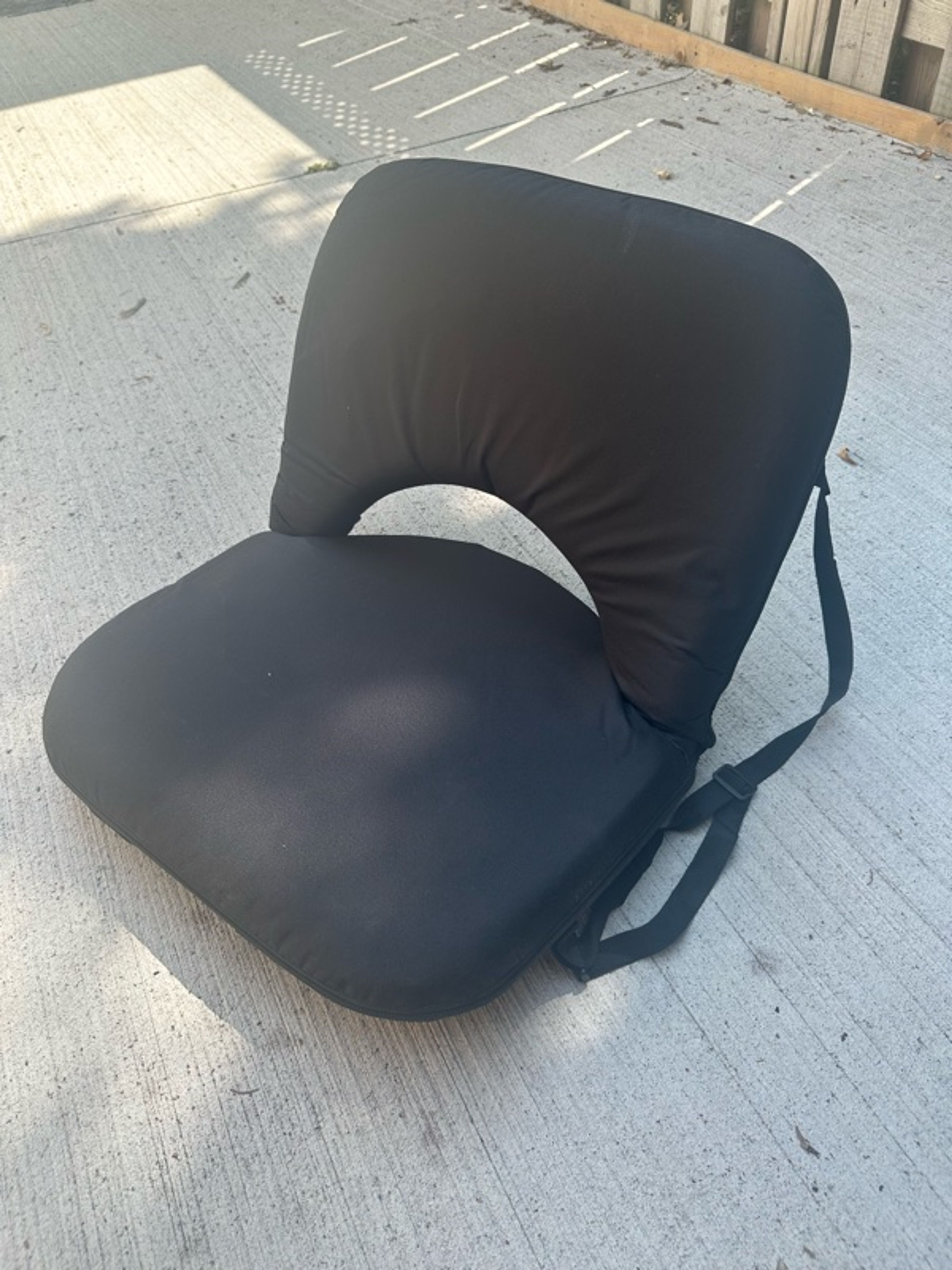 bonVIVO Easy Smart Floor Cushion Foldable Japanese Chair