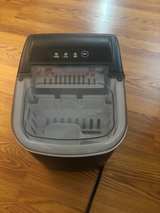 Igloo Automatic Self-Cleaning Portable Electric Countertop Ice Maker Machine - Image 2