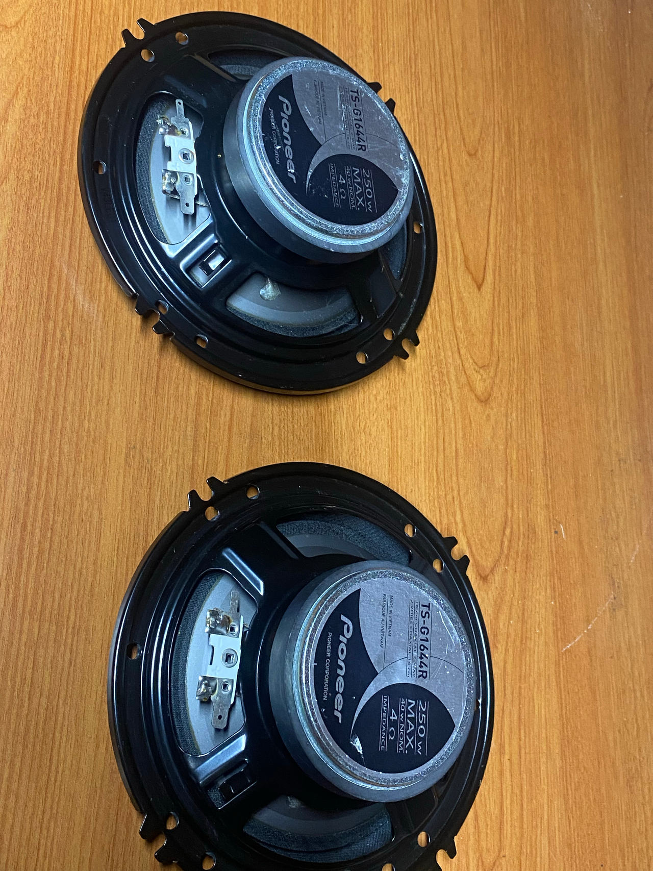 Pioneer TS-G1644R Car Speakers