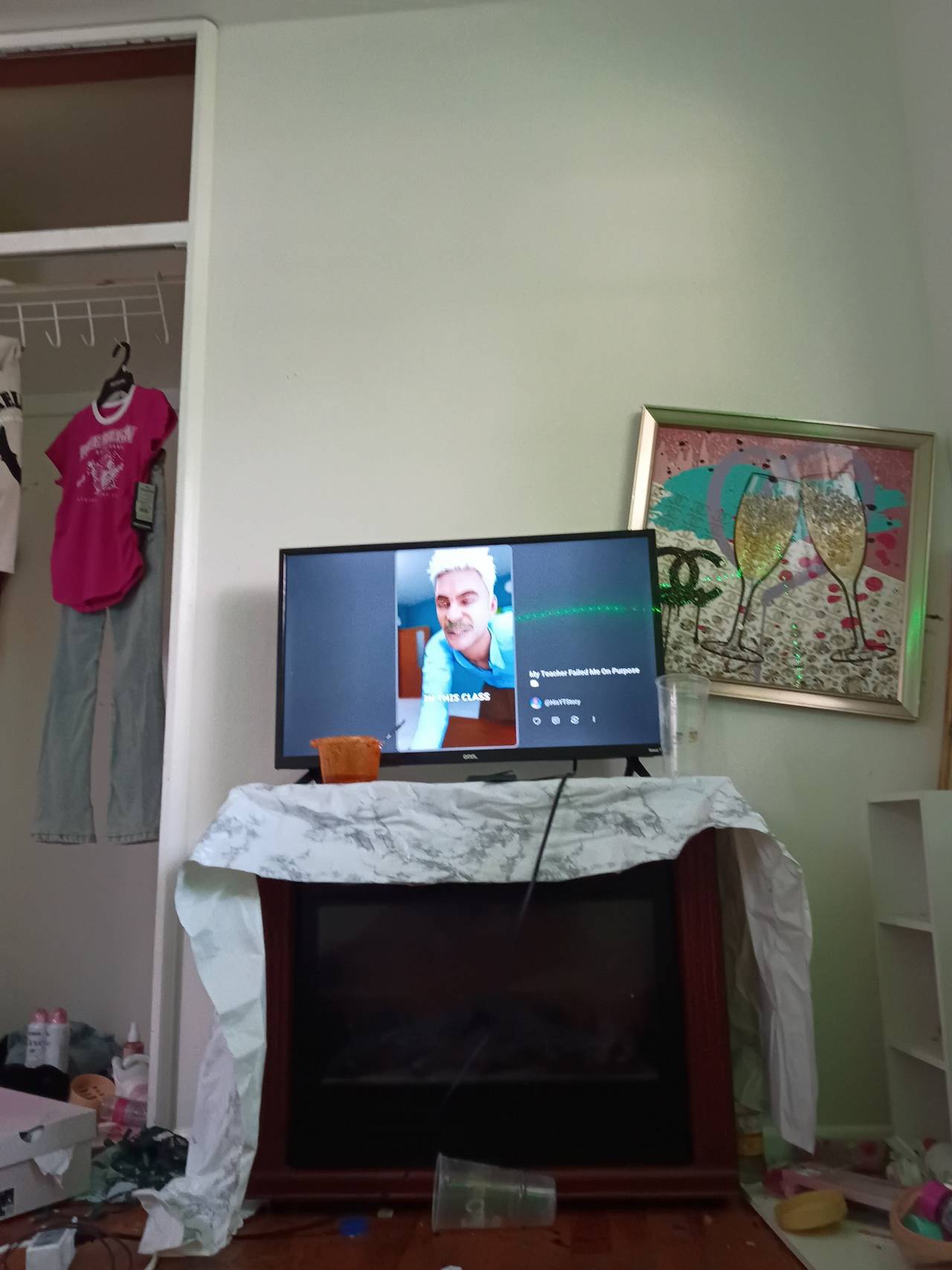 onn. 32" Class 720P HD LED TV