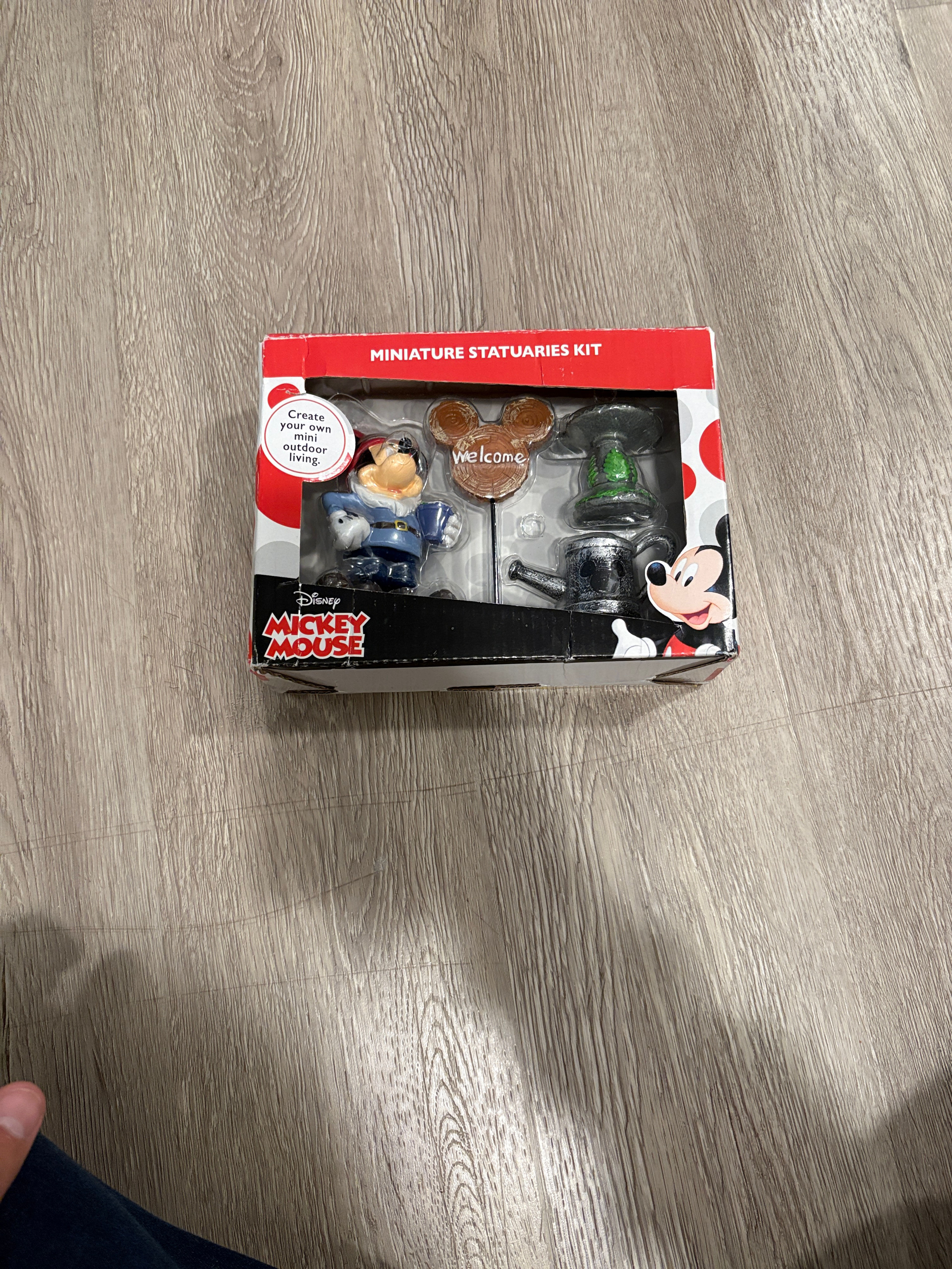 Disney Mickey Mouse Miniature Statuaries Kit