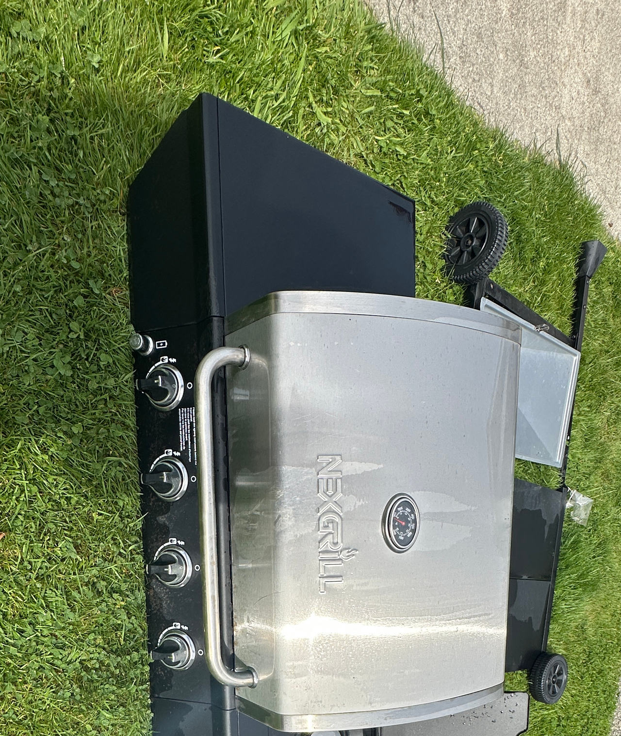 Nexgrill 4-Burner Propane Gas Grill with Side Burner
